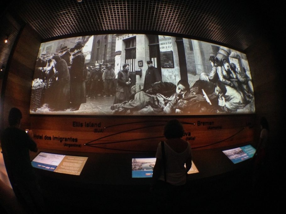 História da imigração, no museu em São Paulo