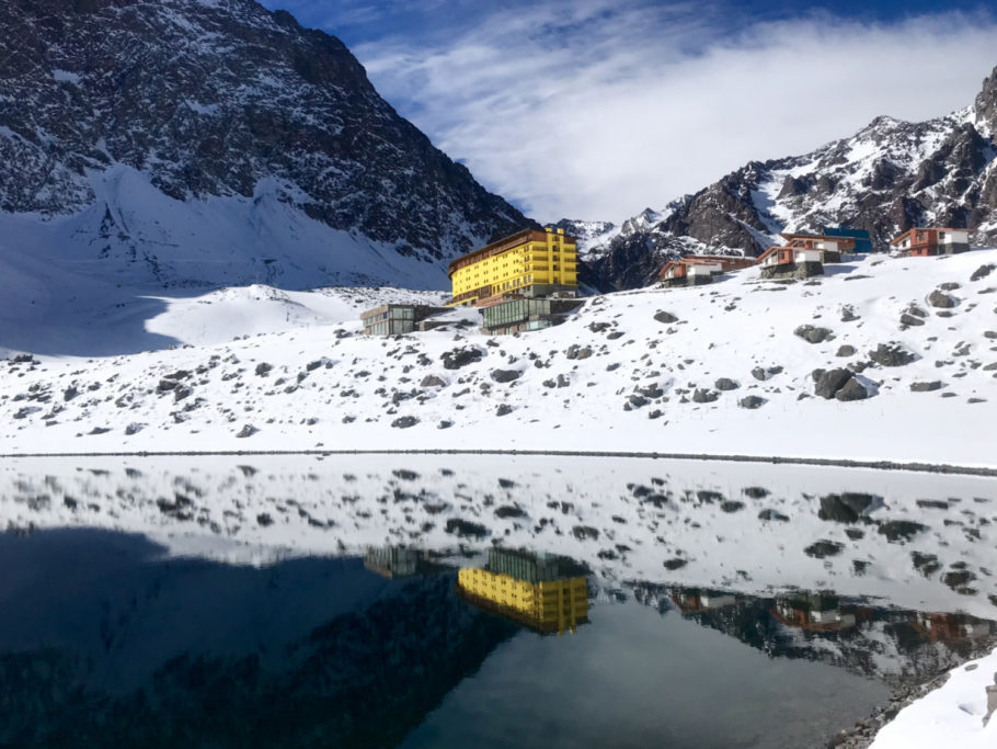 Portillo, estação de esqui chilena, tem temporada de neve de junho até outubro