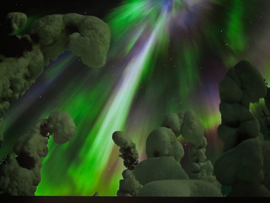 Aurora boreal vista na Lapônia finlandesa