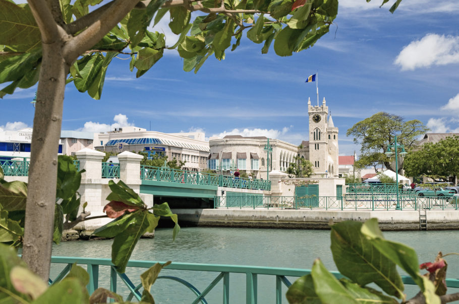 Bridgetown, em Barbados, é uma das escalas do MSC Preziosa