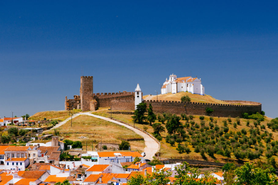 Vista do Castelo de Arraiolos, no distrito de Évora, na região do Alentejo