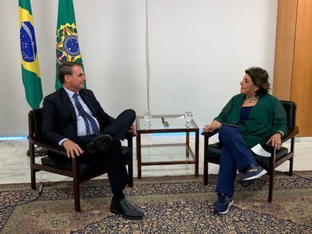 Leda Nagle é detonada na web após entrevistar Bolsonaro
