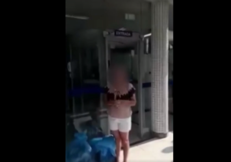 Mulher deixa roupas do marido em banco após traição e vídeo viraliza