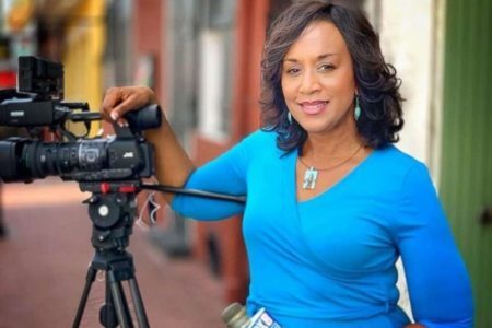 Âncora e repórter de uma afiliada da FOX em New Orleans, nos Estados Unidos, Nancy Parker morre em acidente aéreo aos 53 anos