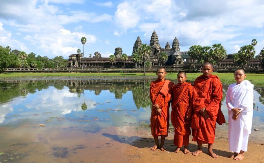 Monges budistas em Angkor