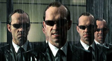 Agente Smith (Hugo Weaving), o vilão da trilogia “Matrix”