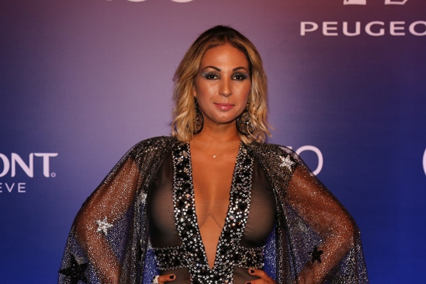 A cantora Valesca Popozuda ficou deprimida após cirurgia plástica