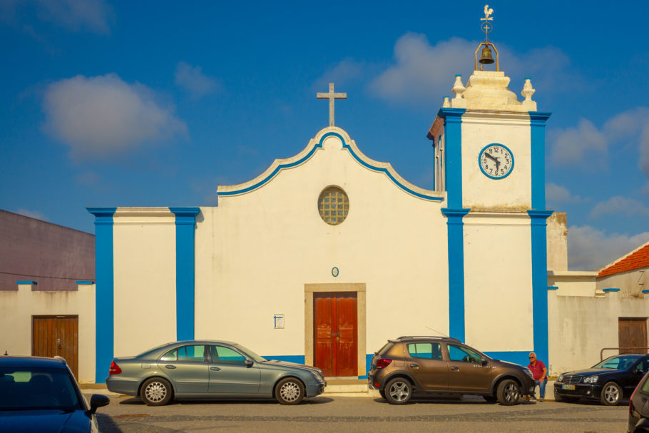 Igreja no simático vilarejo de Vila Nova de Milfonte