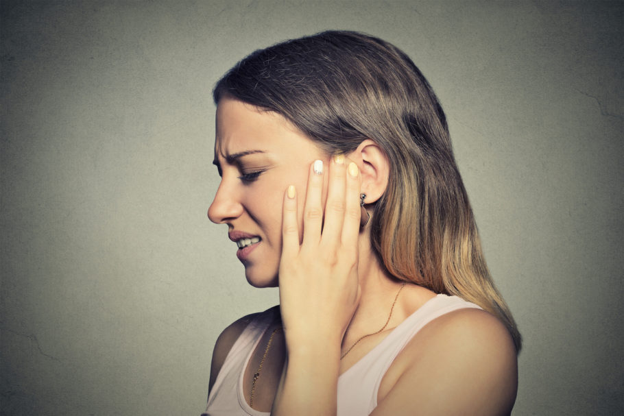 Zumbido no ouvido pode ser sinal de doença séria, o tumor conhecido como neurinoma do acústico