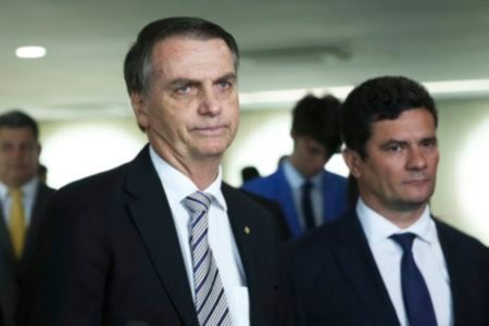 Jair Bolsonaro e o ministro da Justiça, Sérgio Moro, em visita ao STJ