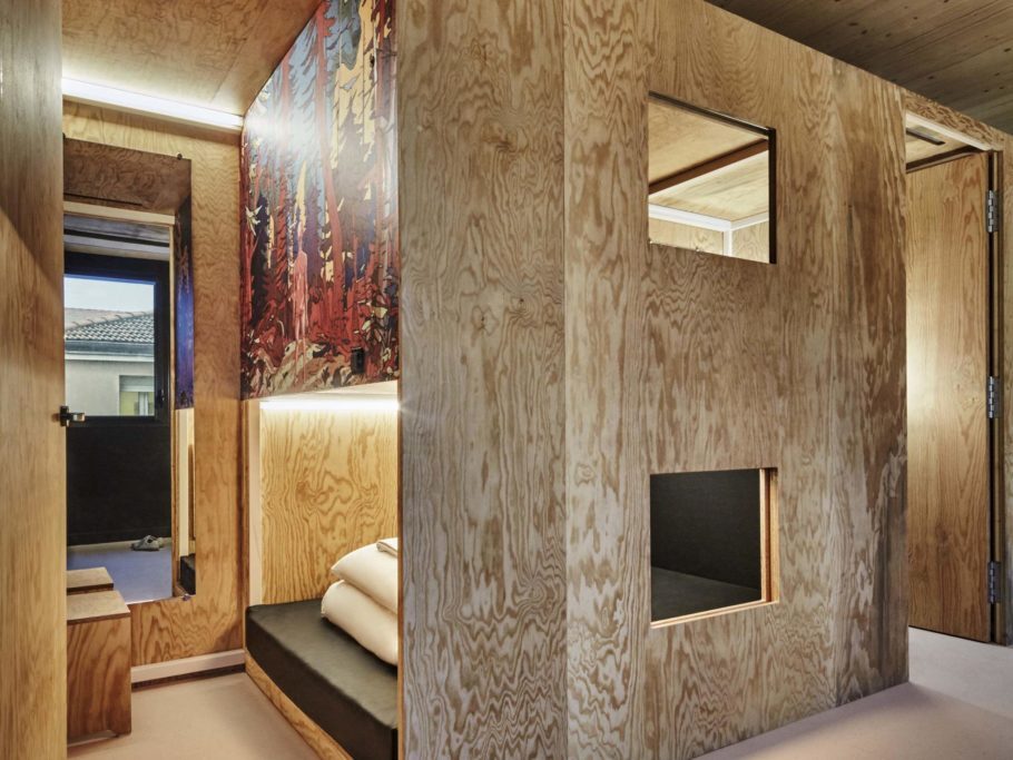 Os ‘Cabins’, quartos individuais compactos em forma de cabines inspiradas nos hotéis cápsulas japoneses