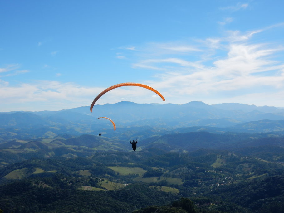 Pico Agudo, com 1.700 m de altitude é uma das atrações de Santo Antônio do Pinhal, na Serra da Mantiqueira