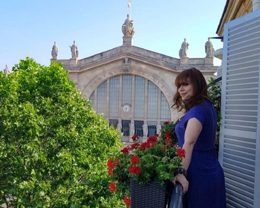 Foto na varanda do Hotel 25 Hours com vista a linda Estação Gare Du Nord