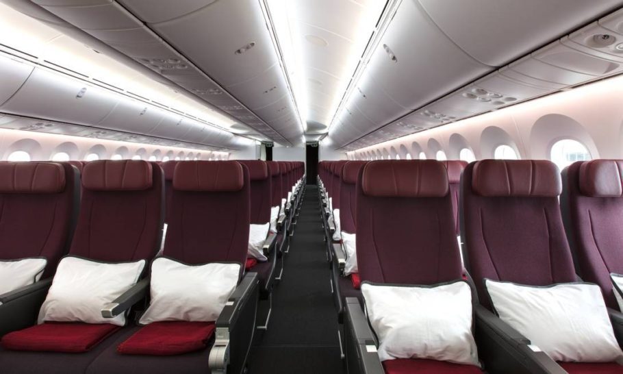 Interior do Boeing 787-9 Dreamliner, que será usado pela companhia aérea australiana Qantas em futuros voos para Nova York e Londres