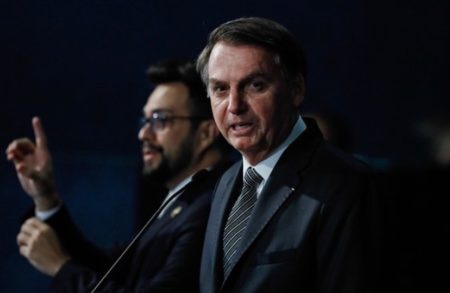 Bolsonaro decide manter ministro que foi indiciado pela PF em esquema de laranjas