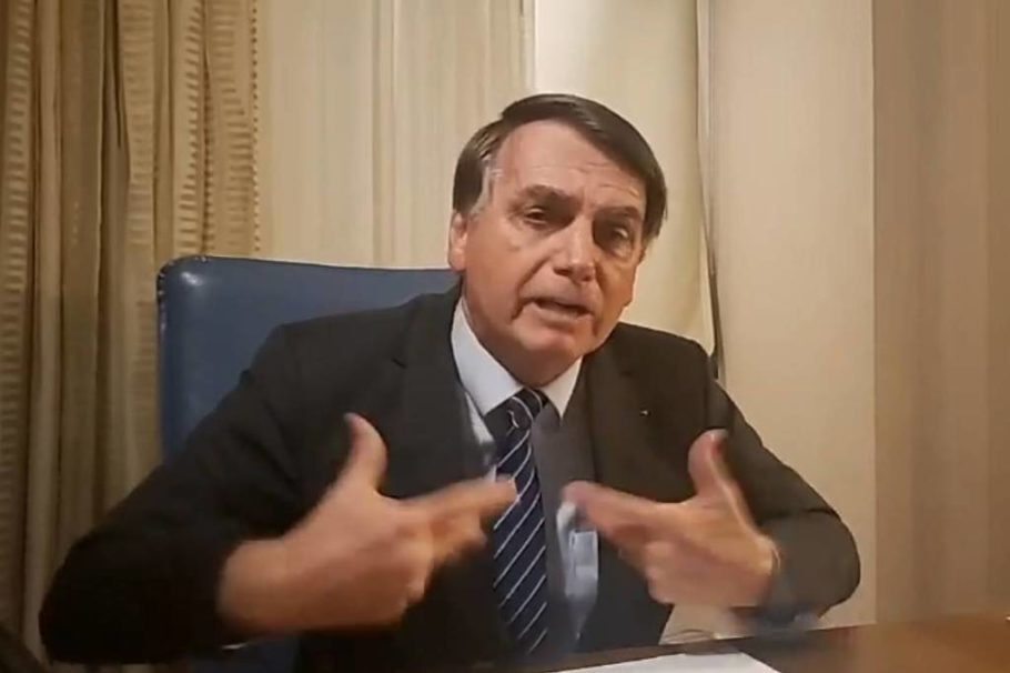 Em entrevista a Datena, Bolsonaro afirmou que a Folha “envenena o governo” e, por isso, o jornal não vai mais circular nos órgãos federais