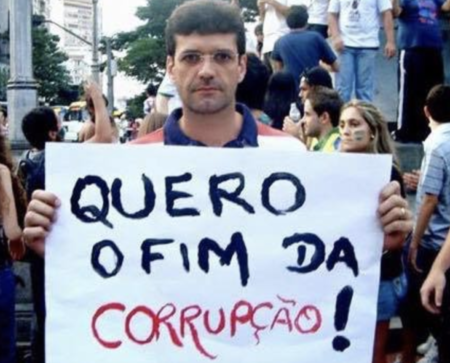 Protesto de Marcelo Álvaro Antonio, hoje ministro do governo Bolsonaro e suspeito de corrupção