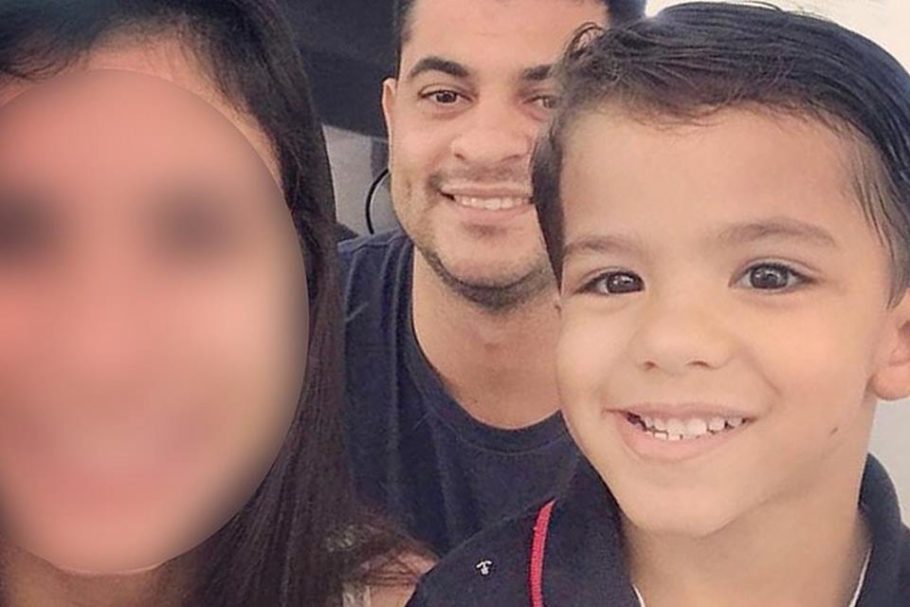 Manuela e o filho Miguel de 4 anos, morto com 13 facadas