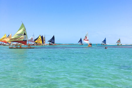 As famosas jangadas de Porto de Galinhas