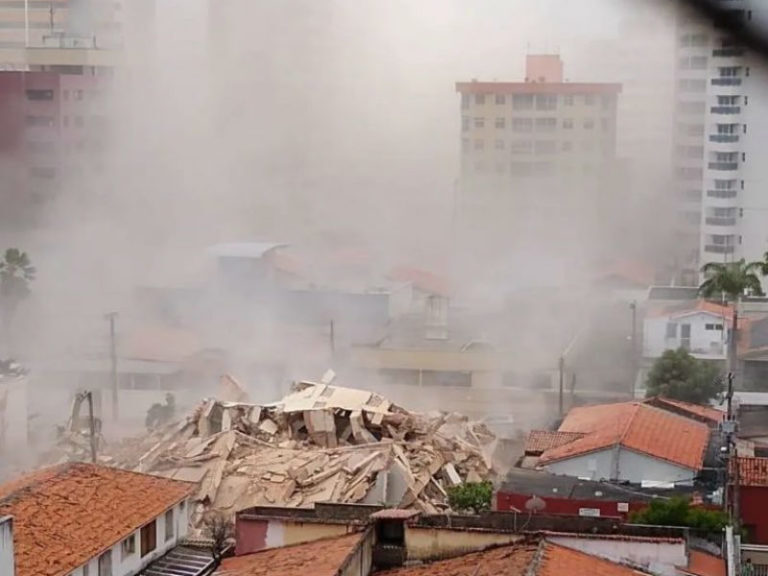 Bombeiros Confirmam 2 Mortos Em Desabamento Em Fortaleza 