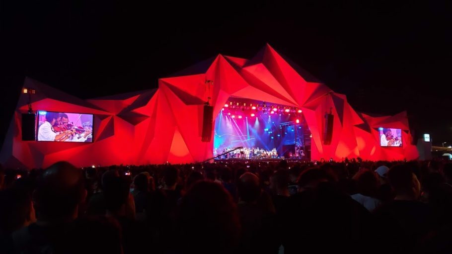 O palco Sunset também recebeu Emicida com o duo Ibeyi, além de Rael, Agir, Baco Exu do Blues e Rincon Sapiência no Rock in Rio