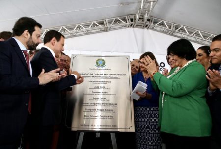 Ministra Damares Alves e governador João Doria inauguram Casa da Mulher Brasileira de SP