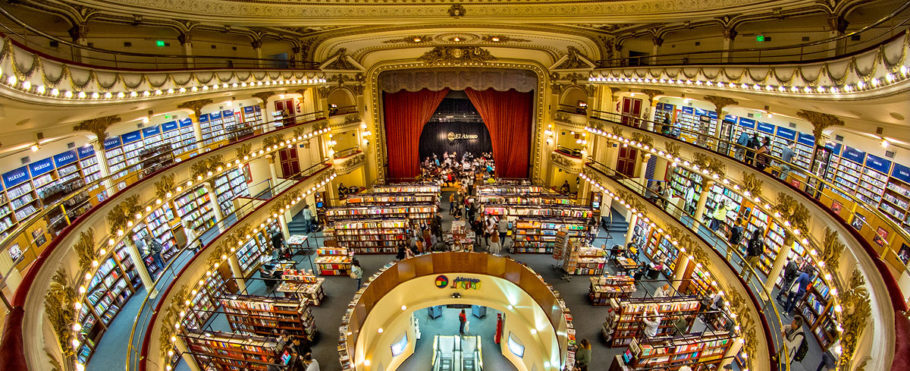 Interior da livraria El Ateneo Grand Splendid, que fica no histórico teatro Grand Splendid, no bairro da Recoleta