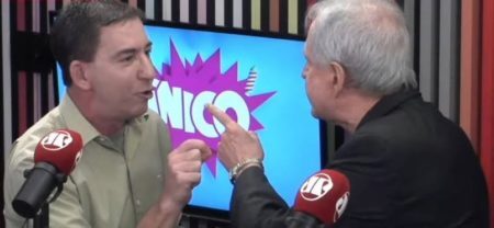 Augusto Nunes se exalta e dá tapa na cara de Glenn Greenwald