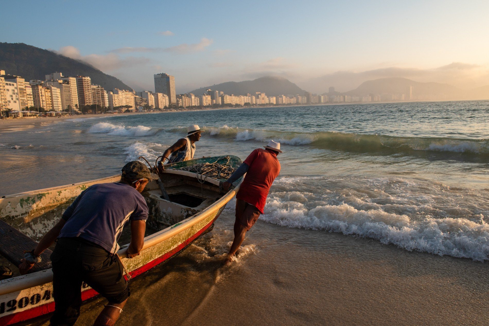 Copacabana está com Navio de série da Netflix para visitação gratuita -  Orla Rio