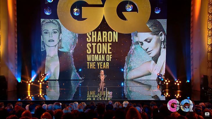 Sharon Stone, 61 anos, foi escolhida a mulher do ano pela revista GQ