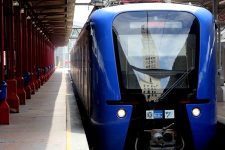 40 trens chineses entregues entre 2014 e 2016 fora recolhidos por problemas na engrenagem