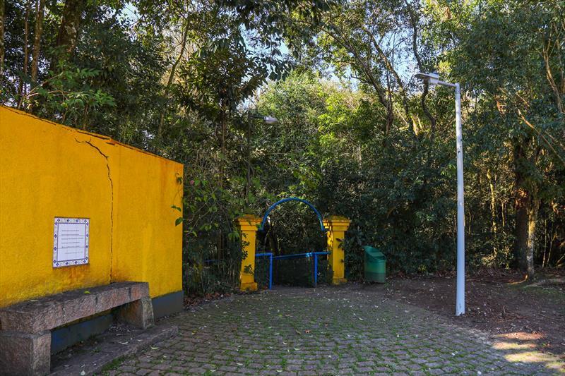 O bosque homenageia o povo português e sua grande influência cultural no Brasil