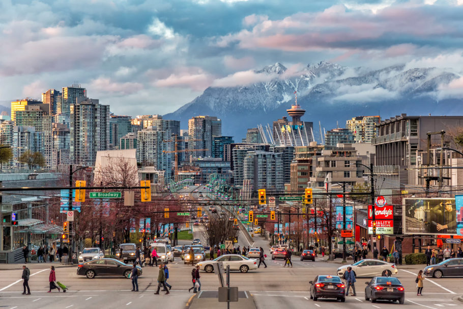 De Montreal o viajante tem acesso rápido e fácil para diversos destinos no país, como Vancouver