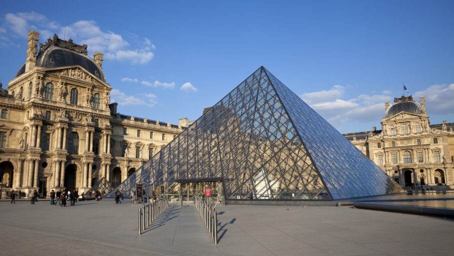 Museu do Louvre (Paris, França)
