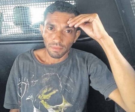 Carlos Fernando da Silva, preso suspeito por esfaquear a esposa