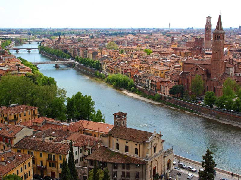 Vista panorâmica da cidade de Verona