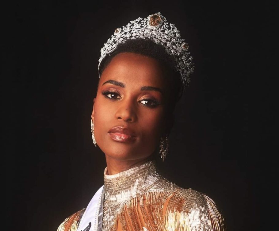 Zozibini Tunzi é a primeira Miss Universo negra desde 2011