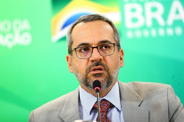 Ex-ministro da Educação Abraham Weintraub virou ‘persona non grata’ em Brasília