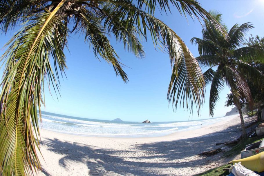 Vista da praia de Juquehy, que fica na costa sul de São Sebastião
