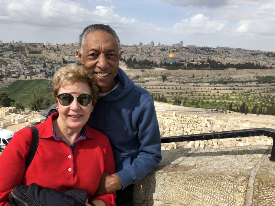  Osvaldo e a mulher Márcia em Jerusalém, em Israel