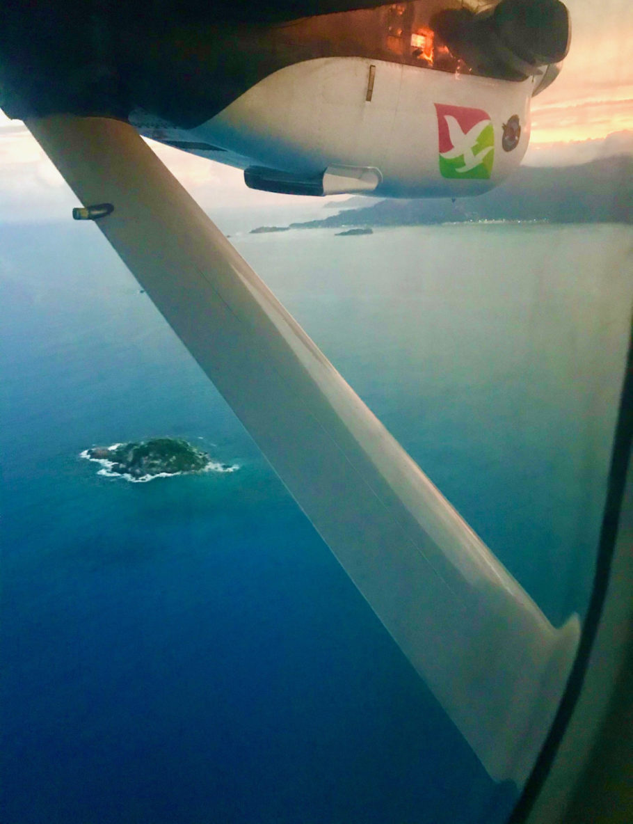 Voo da ilha de Praslin para Mahé com a Air Seychelles