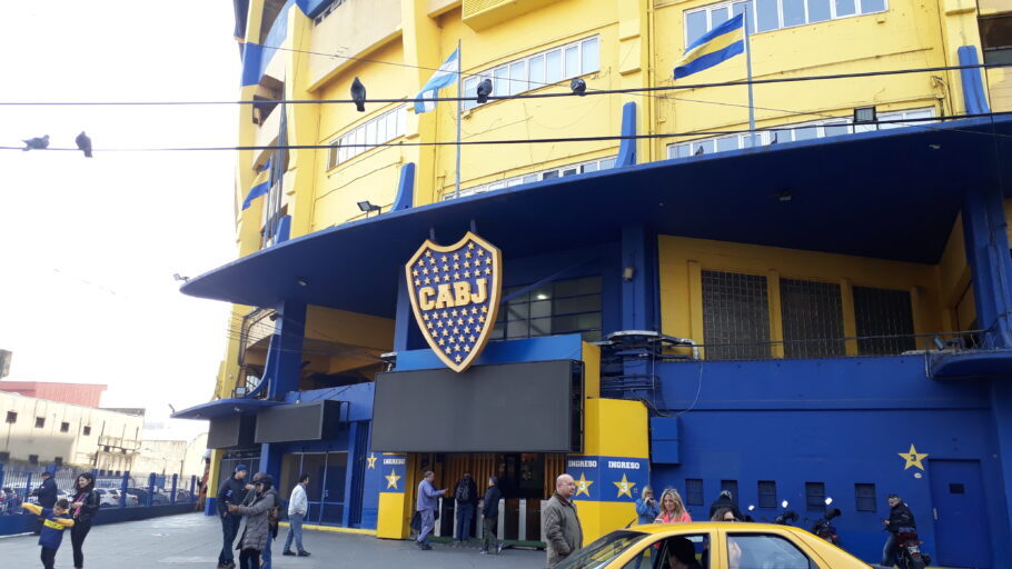 Fachada do estádio La Bombonera, do Boca Juniors