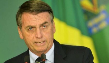 Bolsonaro diz que vê pessoa portadora de HIV como ‘despesa’