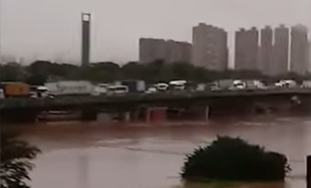 Chuvas deixam São Paulo em estado de alerta