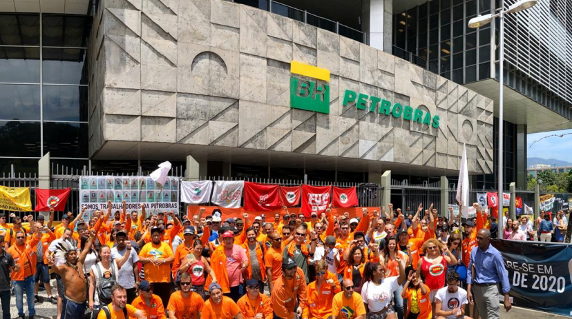Petroleiros estão em greve ha 17 dias; decisão de ministro Ives Gandra Martins Filho cabe recurso