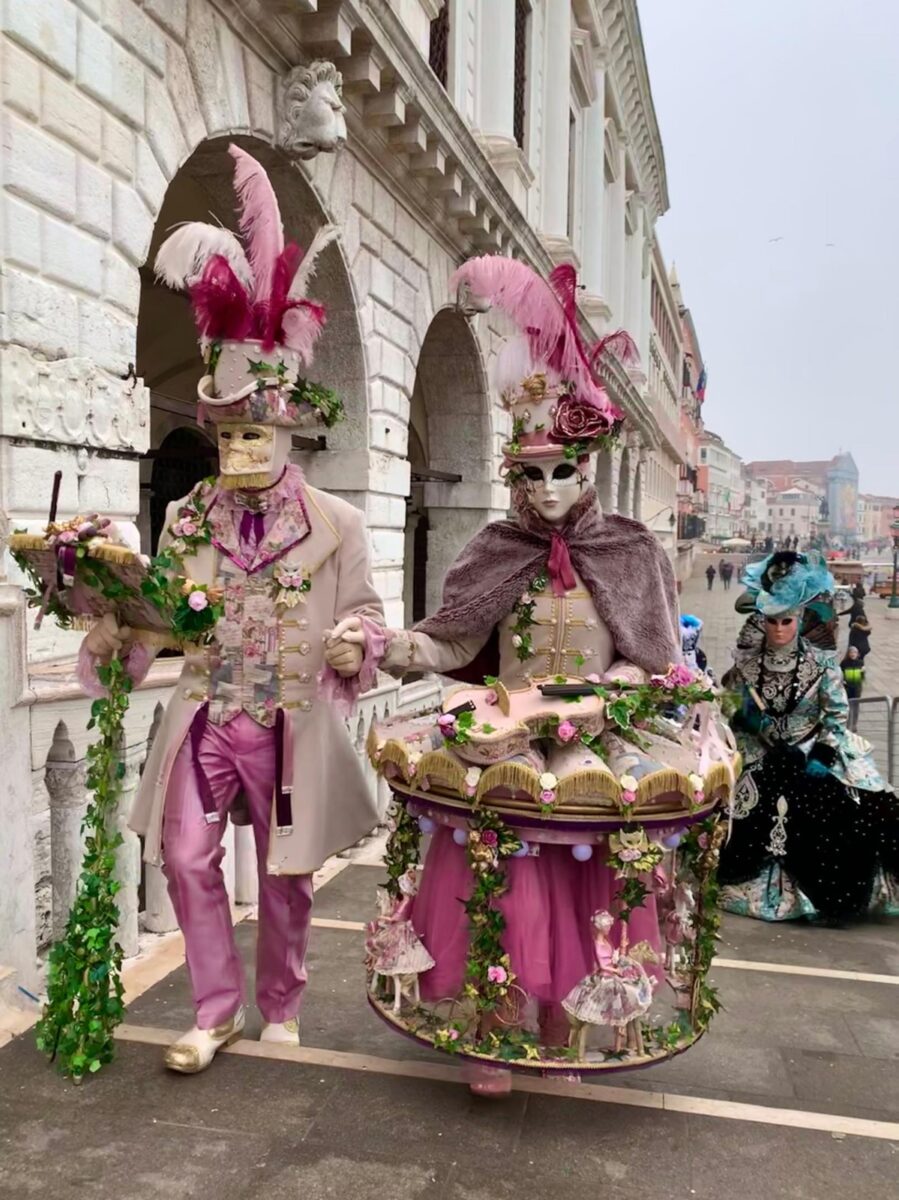 Coronavírus fez o tradicional Carnaval de Veneze terminar dois dias antes do previsto