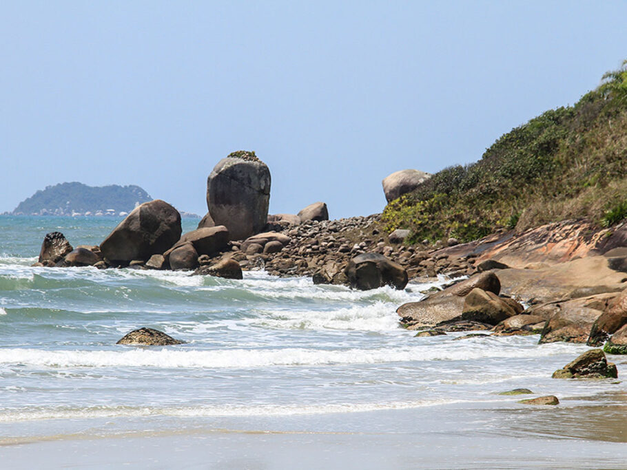 Praia de Lages, no Parque Estadual da Ilha do Cardoso