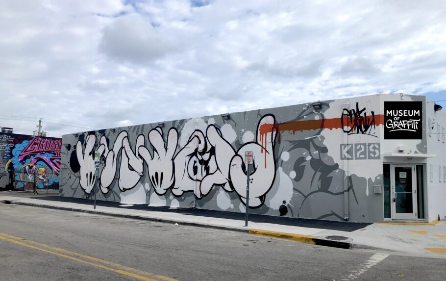 Fachada do Museum of Graffitti, no badalado bairro de Wynwood, em Miami