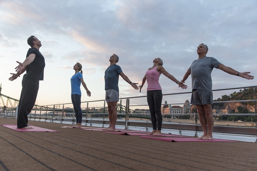 Cruzeiros a bordo do navio River Queen terão workshops de yoga
