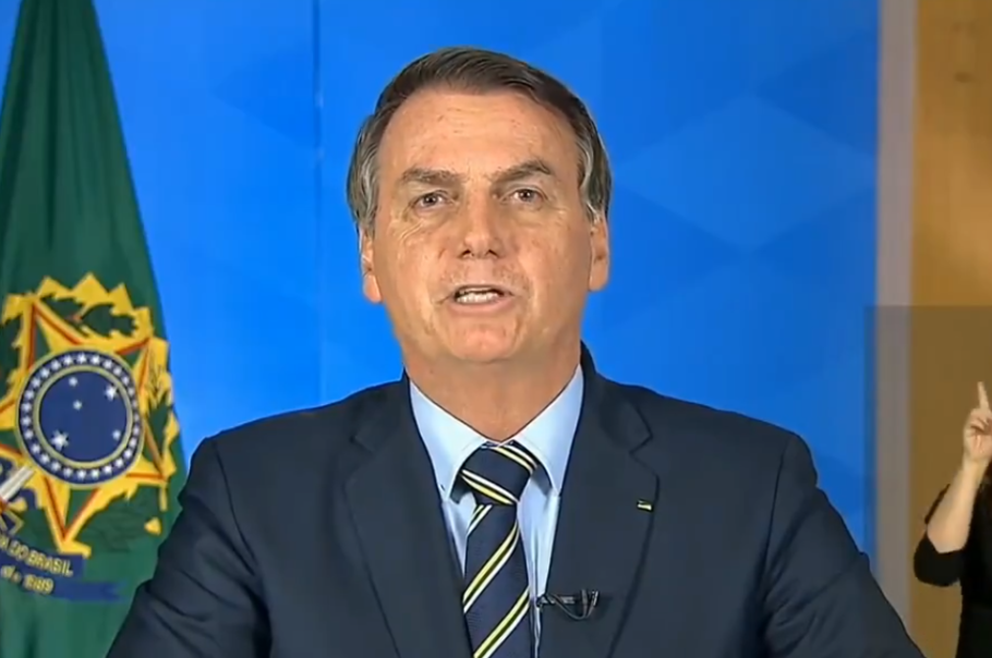 Discurso de Bolsonaro revolta brasileiros e presidente é chamado de criminoso